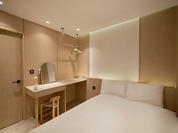 UH Suite The Myeongdong