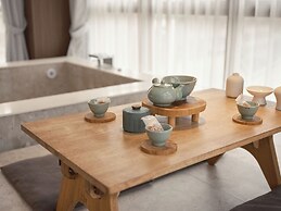 UH Suite The Myeongdong