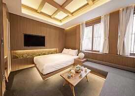 UH Suite The Myeongdong