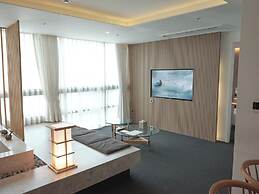 UH Suite The Myeongdong