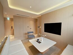 UH Suite The Myeongdong