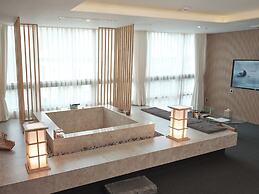 UH Suite The Myeongdong