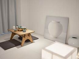 UH Suite The Myeongdong