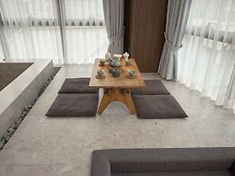 UH Suite The Myeongdong