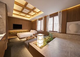 UH Suite The Myeongdong