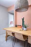 Vibrant Achziv Apartment