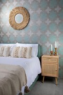 Vibrant Achziv Apartment