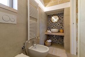 2220 Trulli Biancapetra by Perle di Puglia