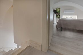 2252 Suite 79 by Barbarhouse