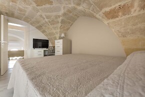 2252 Suite 79 by Barbarhouse