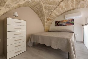 2252 Suite 79 by Barbarhouse