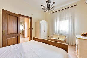 2193 Villa Lella by Barbarhouse