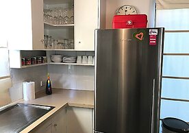 Cosy AffordableGetaway Wifi Netflix Wine