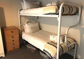 Cosy AffordableGetaway Wifi Netflix Wine