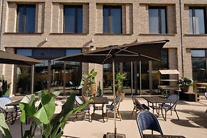 Hotel ROMY by AMANO