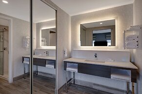 Hampton Inn & Suites by Hilton Burlington Toronto