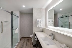 Hampton Inn & Suites by Hilton Burlington Toronto