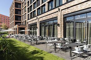Hotel AMANO East Side