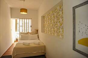 My Fair Lisbon -modern flat with elevator in central Lisbon