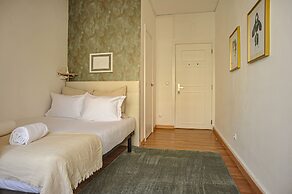 My Fair Lisbon -modern flat with elevator in central Lisbon