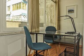 My Fair Lisbon -modern flat with elevator in central Lisbon