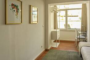 My Fair Lisbon -modern flat with elevator in central Lisbon