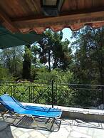 Traditional Villa, Stunning Surroundings