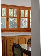 Traditional Villa, Stunning Surroundings