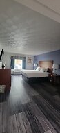 The Royal Inn & Suites