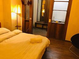 Apartment near Dry Bridge