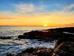 A2 - apt w. Terrace, Just 3 min Walk to the Beach