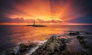 A2 - apt w. Terrace, Just 3 min Walk to the Beach