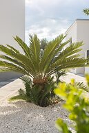 New Luxury Modern Four-bedroom Villa With Pool