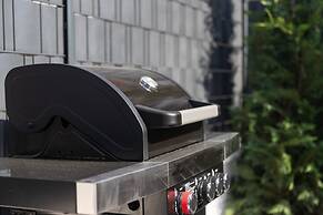 New Luxury Modern Four-bedroom Villa With Pool