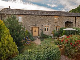 May Blossom Barn