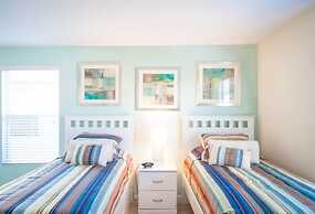 Sugar Sweet Home In Paradise Palms 5 Bedroom Home by RedAwning