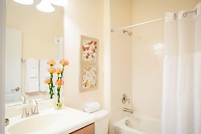 Sugar Sweet Home In Paradise Palms 5 Bedroom Home by RedAwning