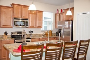 Sugar Sweet Home In Paradise Palms 5 Bedroom Home by RedAwning