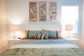 Sugar Sweet Home In Paradise Palms 5 Bedroom Home by RedAwning