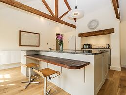 Tom's Barn