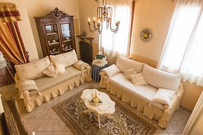 Villa Sassina by Mmega