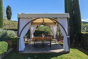 Villa Sassina by Mmega