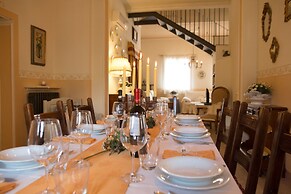 Villa Sassina by Mmega