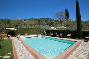 Villa Sassina by Mmega