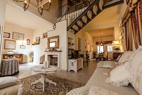 Villa Sassina by Mmega