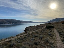 Comfy Little Couple Apartment a3