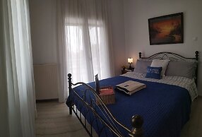 Charming 2-bed Vacation House in Lagonisi Attikis