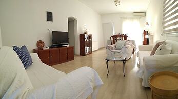 Charming 2-bed Vacation House in Lagonisi Attikis