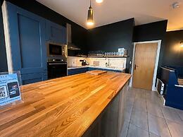 Bullseye Bunk House by Sasco