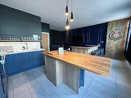 Bullseye Bunk House by Sasco